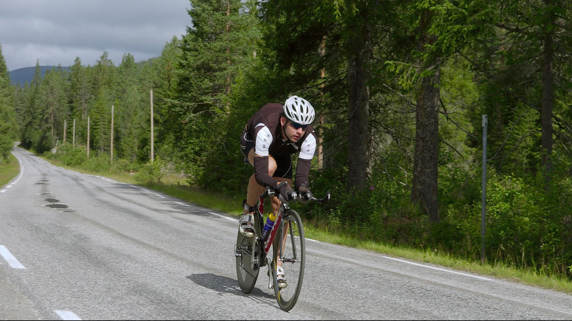 五大联赛裁判执法风格是否决定比赛节奏方向，赛事裁判都来自哪里
